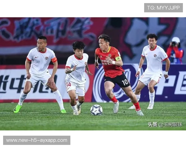 中超球员国际比赛表现亮眼，提升联赛形象，中超球队球员